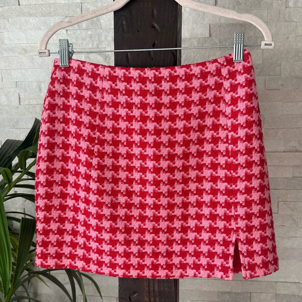 Nasty Gal Red Hot Pink Boucle Tweed Houndstooth Mini Skirt Size 6 NWT
